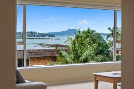 Photo of property in 14 Clyside Avenue, Half Moon Bay, Auckland, 2012