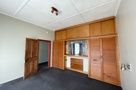 Photo of property in 82 Hazelhurst Pass, Caversham, Dunedin, 9012