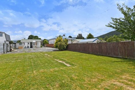 Photo of property in 102 Gibbons Street, Ebdentown, Upper Hutt, 5018