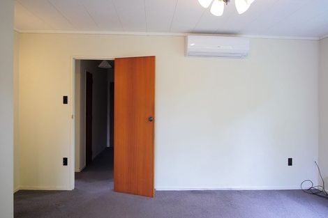Photo of property in 5a Huata Place, West End, Palmerston North, 4412