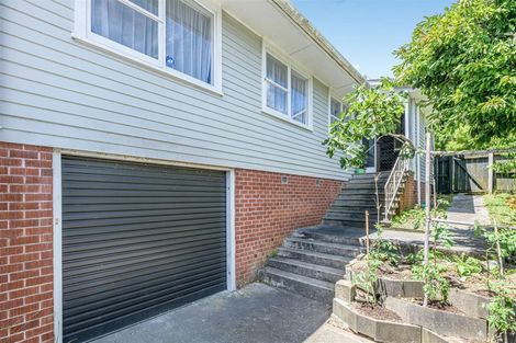 Photo of property in 1 Ashbourne Place, Glendene, Auckland, 0602