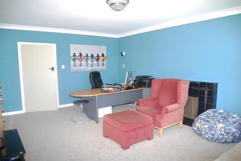 Photo of property in 8 Dale Road, Raumati South, Paraparaumu, 5032