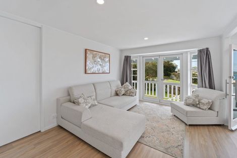 Photo of property in 6 Tamatea Drive, Snells Beach, 0920