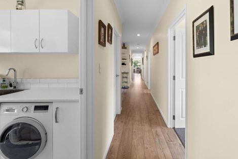 Photo of property in 93 Watts Street, Waipawa, 4277