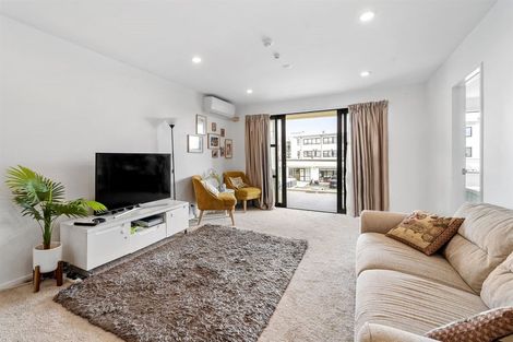 Photo of property in Apollo Apartments, 201/46 Rosedale Road, Rosedale, Auckland, 0632