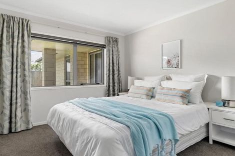 Photo of property in 156 Oteki Park Drive, Welcome Bay, Tauranga, 3112