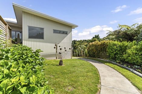 Photo of property in 2 Fern Lane, Whalers Gate, New Plymouth, 4310