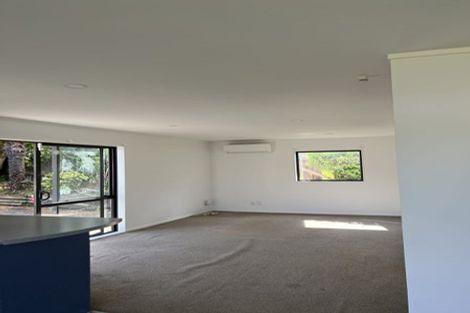 Photo of property in 5 Massine Place, Randwick Park, Auckland, 2105