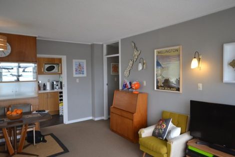 Photo of property in Newman Court Apartments, 2 Newman Terrace, Thorndon, Wellington, 6011