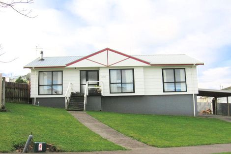 Photo of property in 11 Heatherlea Heights, Feilding, 4702