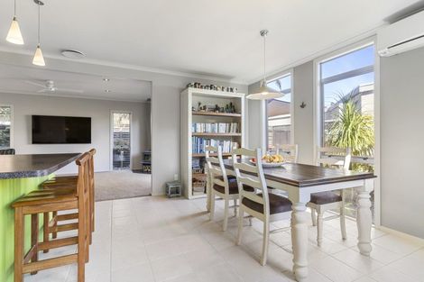 Photo of property in 12 Paua Cove, Papamoa Beach, Papamoa, 3118