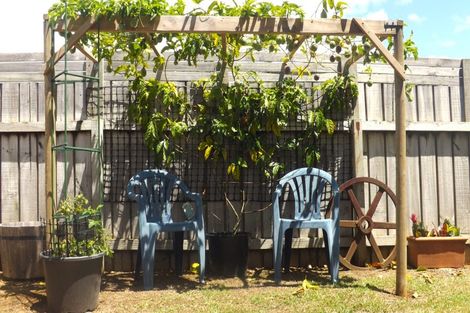 Photo of property in 1 Lochiel Place, Te Kamo, Whangarei, 0112