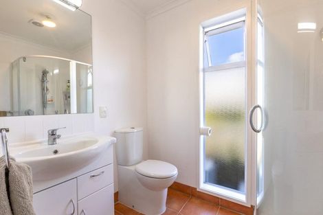 Photo of property in 16 Gladstone Road, Bluff Hill, Napier, 4110