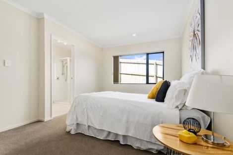 Photo of property in 65 Tiriwa Drive, Massey, Auckland, 0614