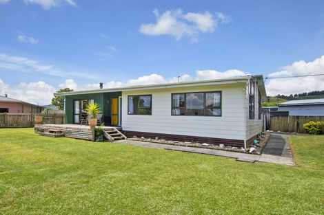 Photo of property in 10 Jordan Street, Hikurangi, 0114