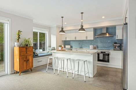 Photo of property in 140 Godfrey Drive, Orewa, 0931