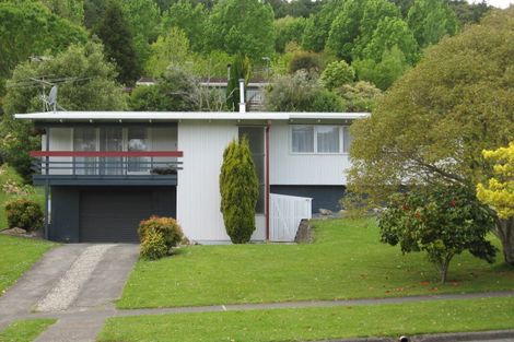 Photo of property in 61 Seddon Crescent, Whataupoko, Gisborne, 4010