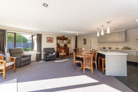 Photo of property in 27 Kitakita Grove, Motueka, 7120