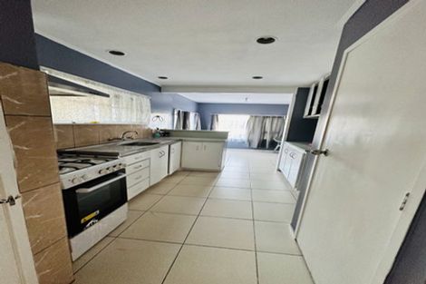 Photo of property in 422 Roscommon Road, Clendon Park, Auckland, 2103