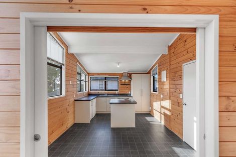 Photo of property in 4 Kebbell Avenue, Levin, 5510