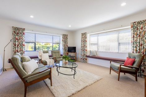 Photo of property in 16 San Vito Place, Paraparaumu Beach, Paraparaumu, 5032