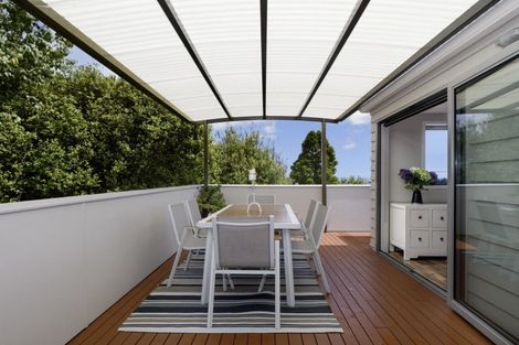 Photo of property in 140 Bellevue Road, Brookfield, Tauranga, 3110