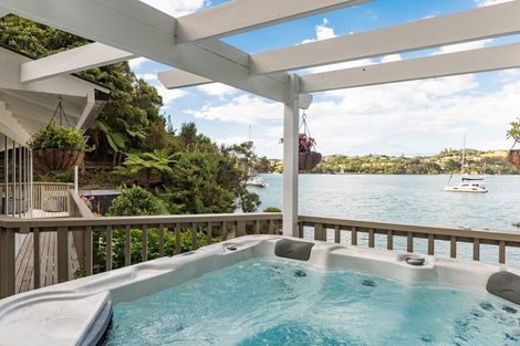 Photo of property in 17 Creswell Street, Opua, 0200