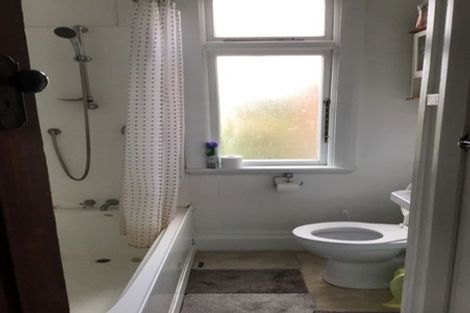 Photo of property in 28 Essex Street, Balclutha, 9230