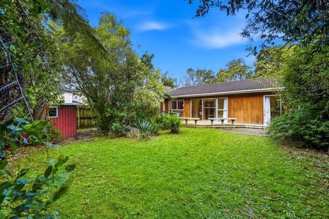 Photo of property in 15 Sartors Avenue, Northcross, Auckland, 0630