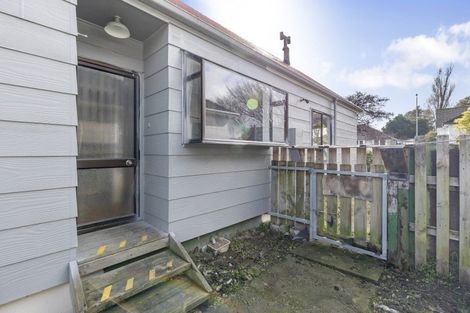 Photo of property in 4 Ngarimu Street, Roslyn, Palmerston North, 4414