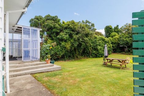 Photo of property in 50 Huxley Street, Pahiatua, 4910
