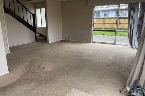 Photo of property in 1/55 Ellice Road, Totara Vale, Auckland, 0629