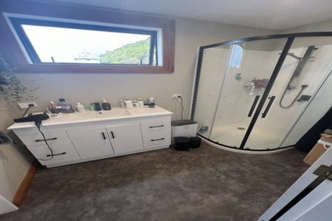 Photo of property in 165 Grant Road, Thorndon, Wellington, 6011