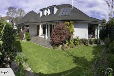 Photo of property in 127a Fendalton Road, Fendalton, Christchurch, 8014