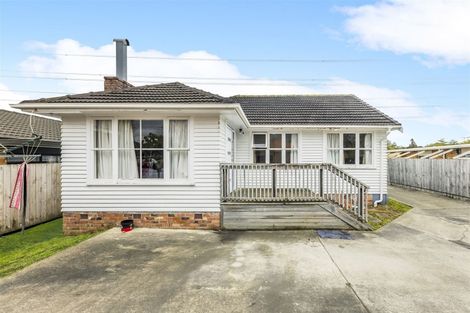 Photo of property in 92 Portage Road, New Lynn, Auckland, 0600
