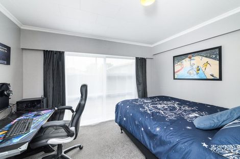 Photo of property in 5 Westhaven Grove, Takaro, Palmerston North, 4412