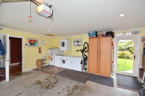 Photo of property in 10 Hilton Road, Highcliff, Dunedin, 9013