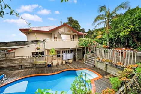 Photo of property in 2/26 Orchard Road, Waiake, Auckland, 0630
