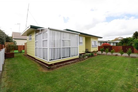 Photo of property in 5 Edward Street, Pahiatua, 4910