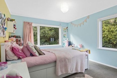 Photo of property in 99 Normandale Road, Normandale, Lower Hutt, 5010