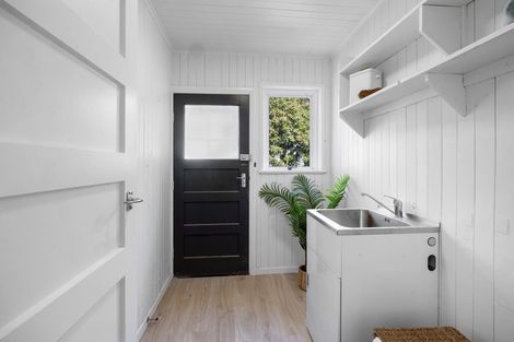 Photo of property in 6 Mill Road, New Plymouth, 4310