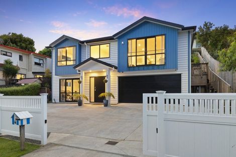 Photo of property in 4 Brownlee Place, Pukekohe, 2120