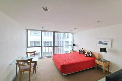 Photo of property in Terrace Heights Apartments, 2/163p The Terrace, Wellington Central, Wellington, 6011