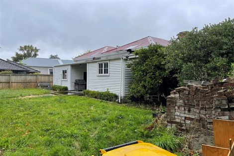 Photo of property in 8 Fisher Avenue, Beckenham, Christchurch, 8023