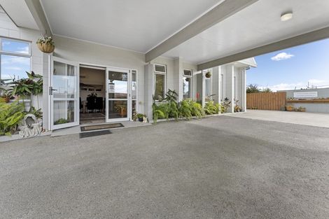 Photo of property in 373 Broadway, Stratford, 4332