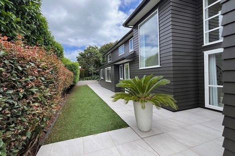 Photo of property in 9 Swindon Close, Mellons Bay, Auckland, 2014