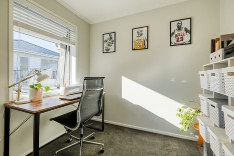 Photo of property in 10 Grenache Way, Kumeu, 0810