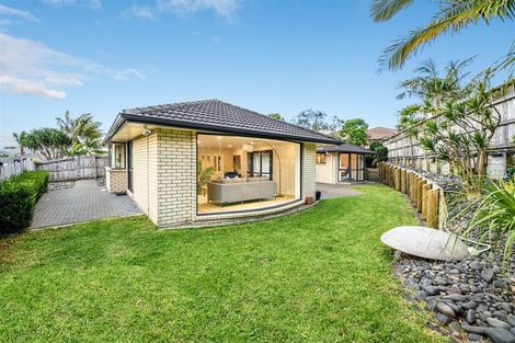 Photo of property in 4 Chelmsley Avenue, Henderson, Auckland, 0612