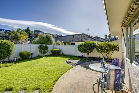 Photo of property in 17 Pukekura Place, Taradale, Napier, 4112