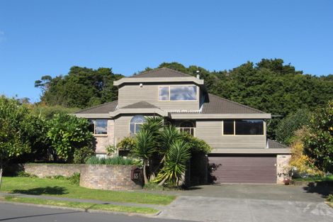 Photo of property in 65 Charles Prevost Drive, The Gardens, Auckland, 2105